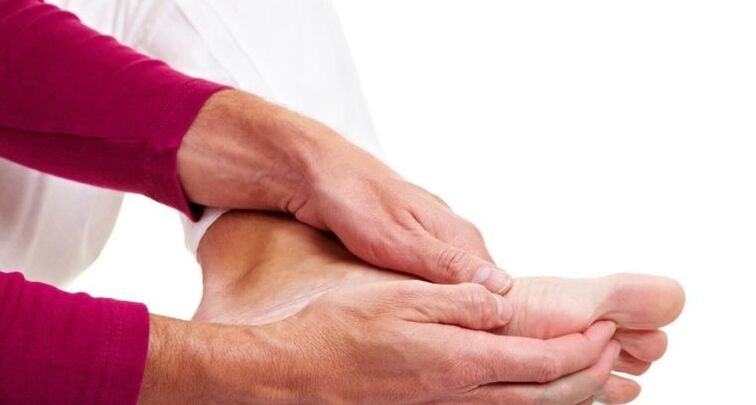 Hasierako fasean onddoen etxeko tratamendua onargarria da